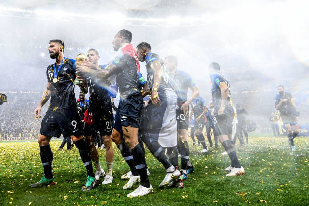 更要看到团 更要看到团